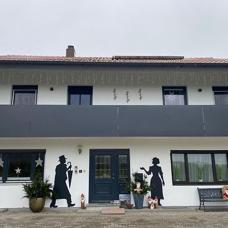 Ferienwohnung Im Idyll 1 Hengersberg Bagian luar foto