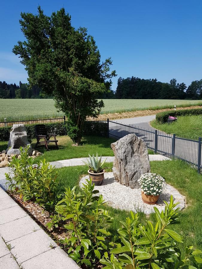 Ferienwohnung Im Idyll 1 Hengersberg Bagian luar foto
